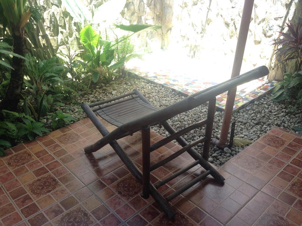 The Lotus Garden Bed and Breakfast Puerto Princesa Exterior foto