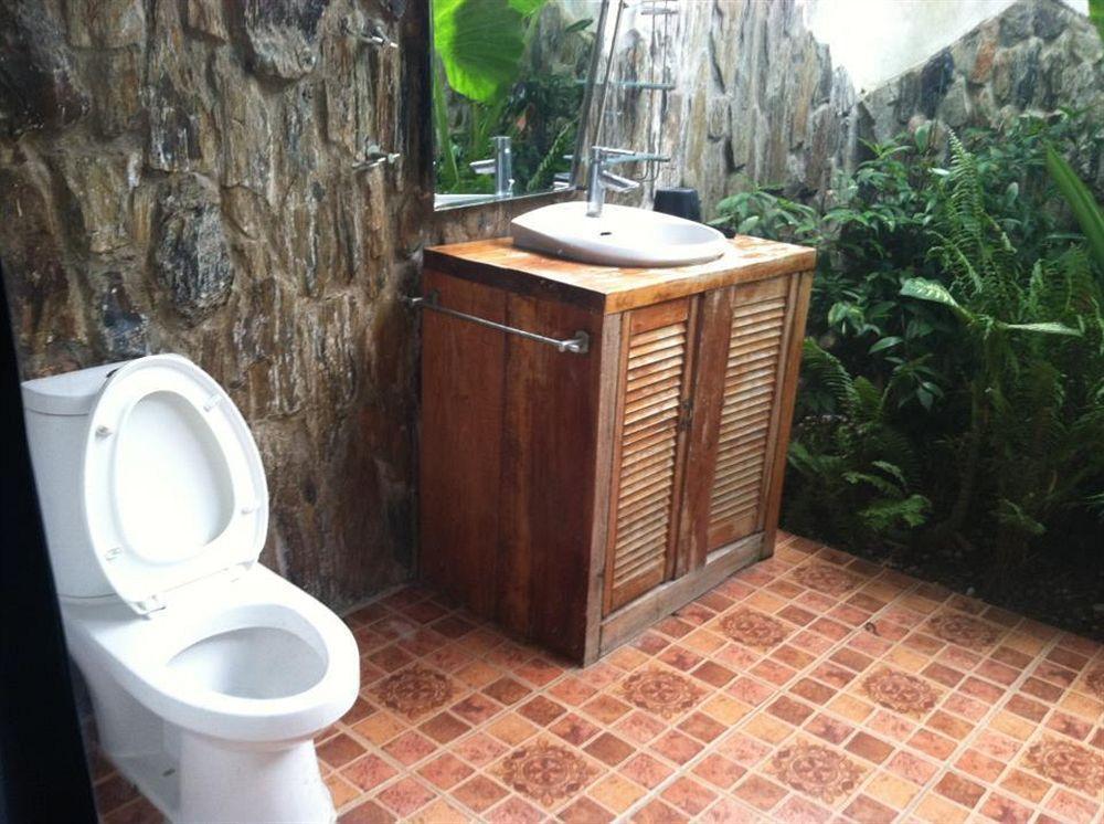 The Lotus Garden Bed and Breakfast Puerto Princesa Exterior foto
