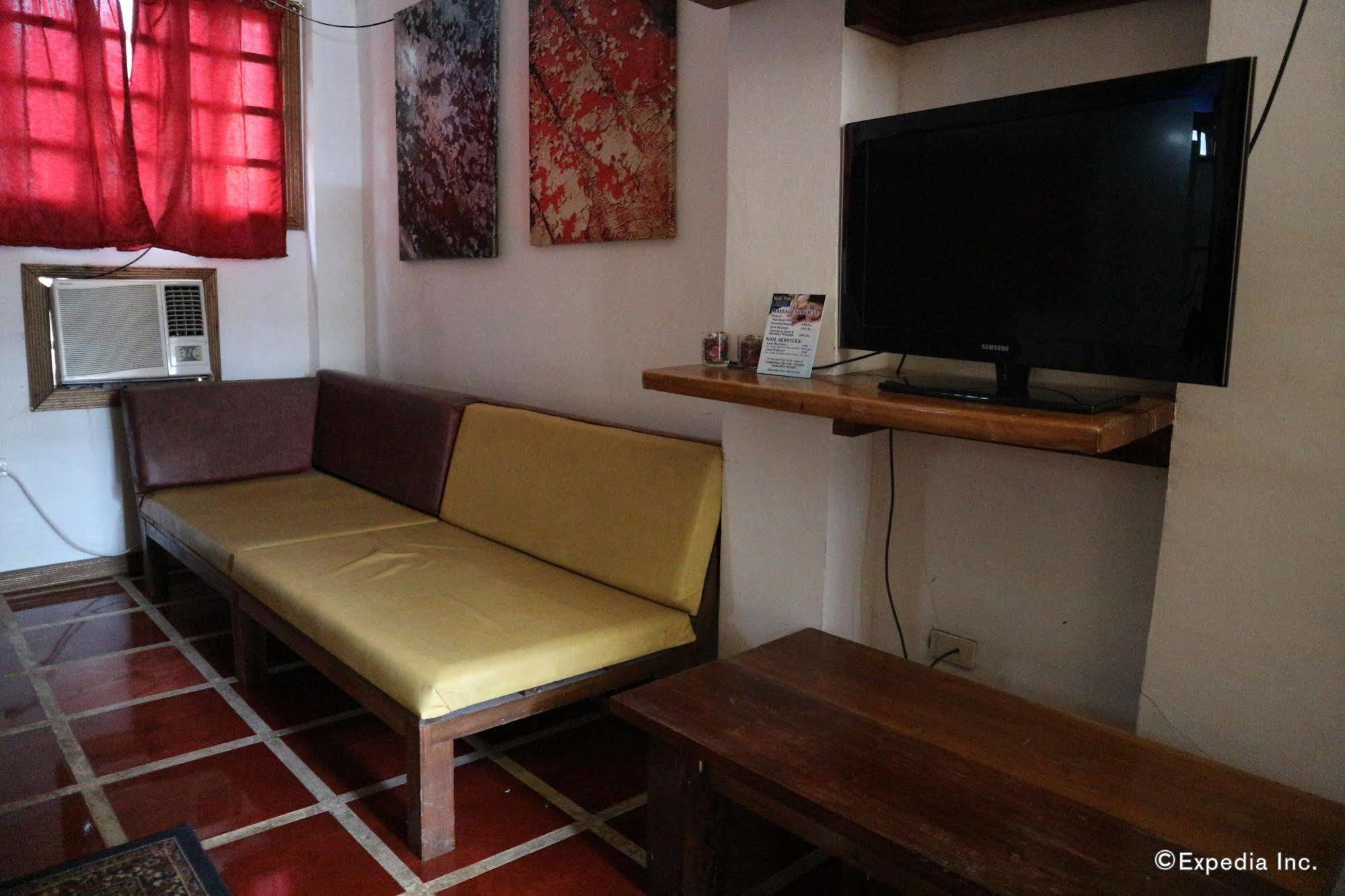 The Lotus Garden Bed and Breakfast Puerto Princesa Exterior foto