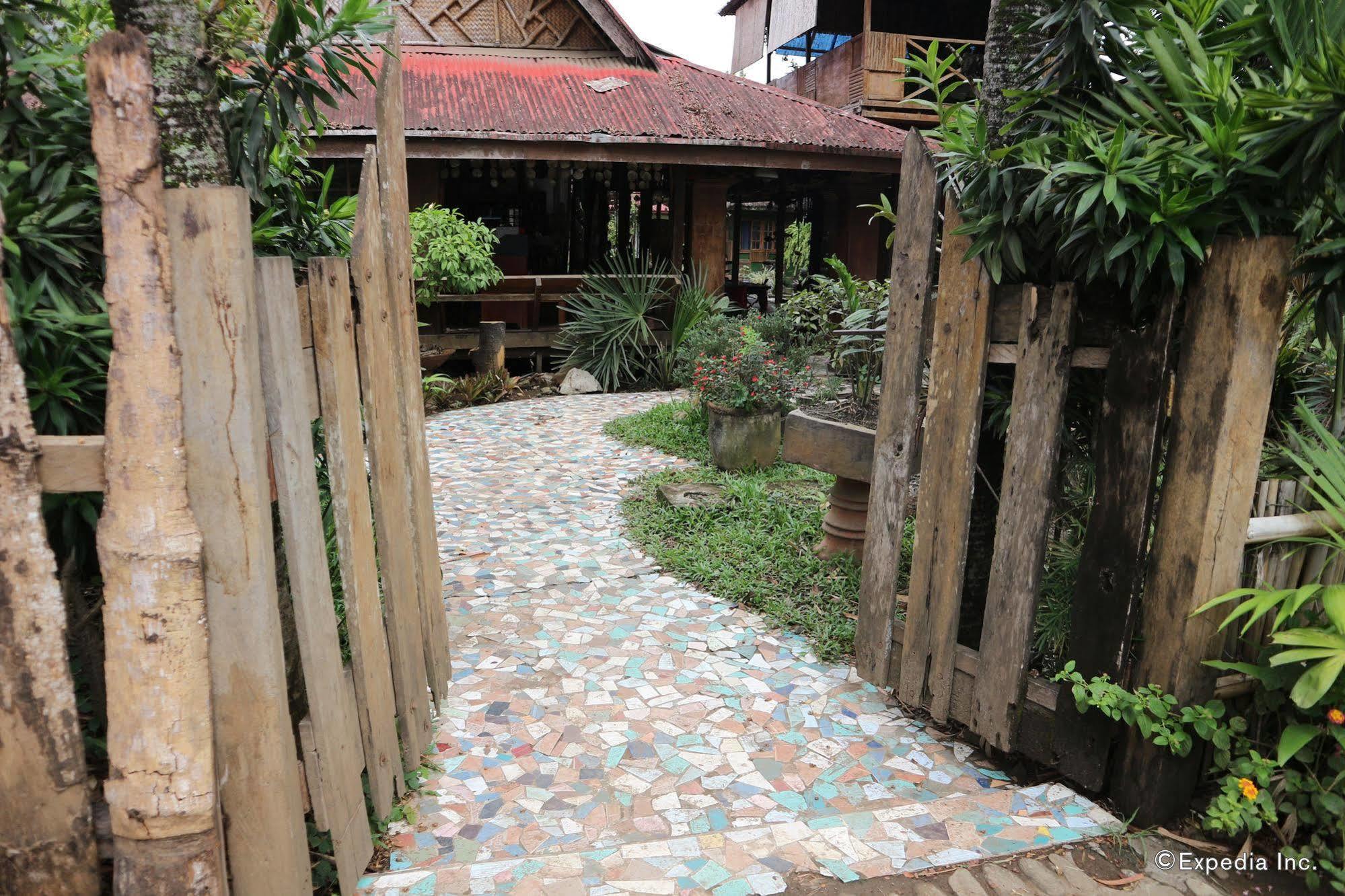 The Lotus Garden Bed and Breakfast Puerto Princesa Exterior foto