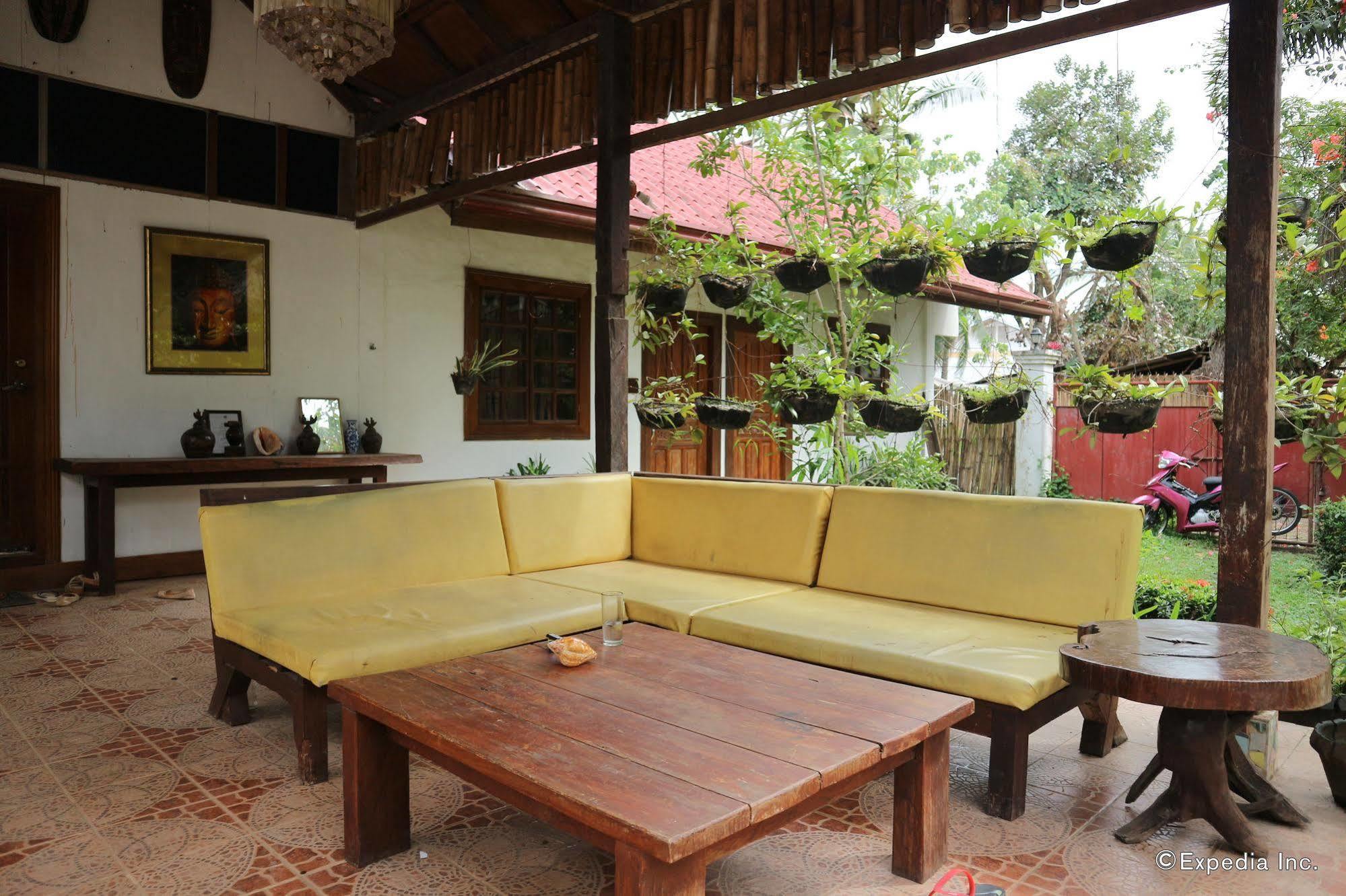 The Lotus Garden Bed and Breakfast Puerto Princesa Exterior foto